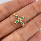 Dije Cruz Tronco Esmeralda 14pts 1.3gr / 3/4 in / Oro Amarillo 18K &