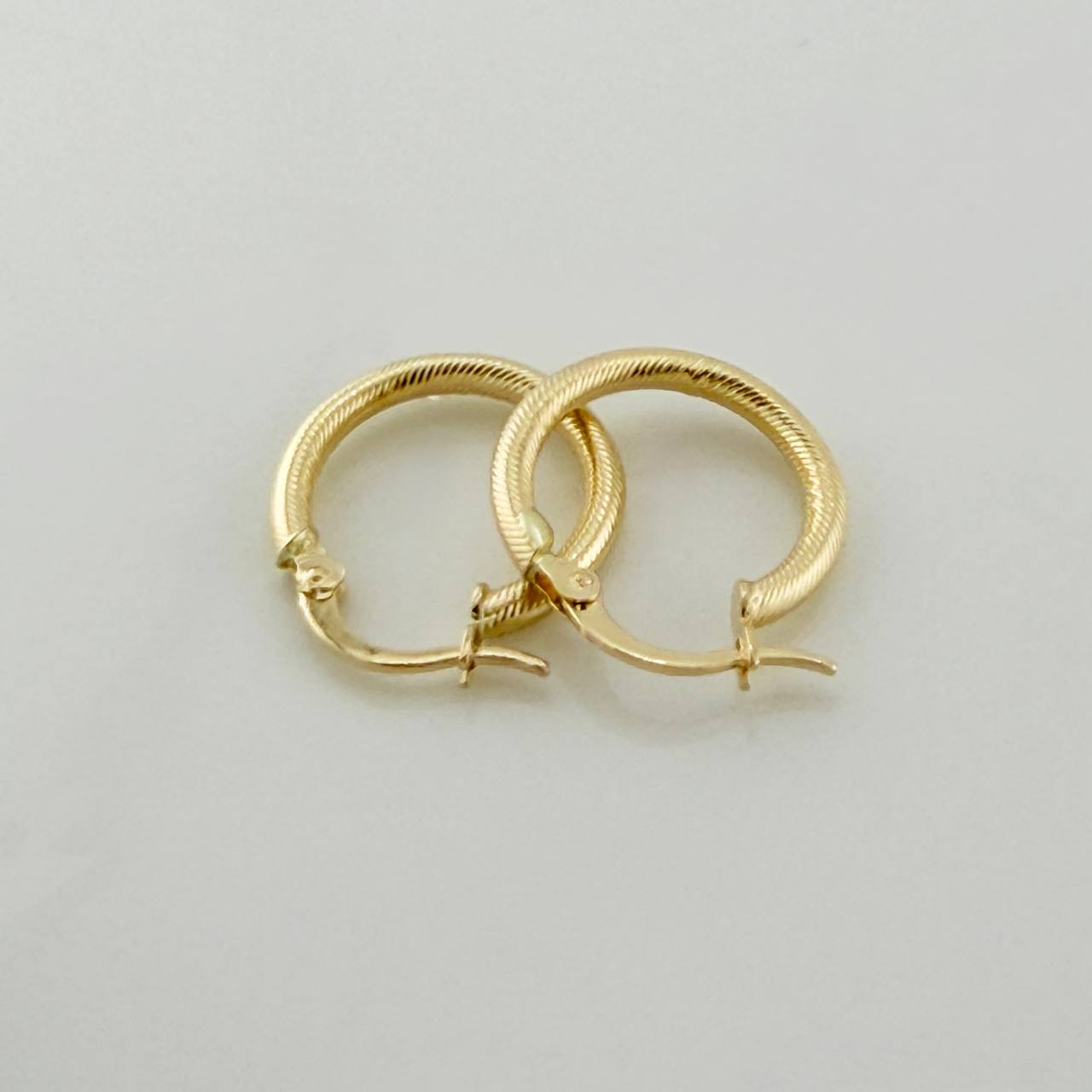Candongas Zion 1.25 g / 3/4 in Oro Amarillo 18K