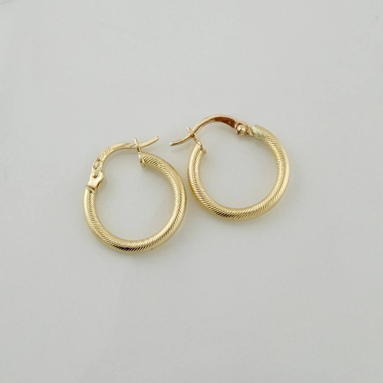 Candongas Zion 1.25 g / 3/4 in Oro Amarillo 18K