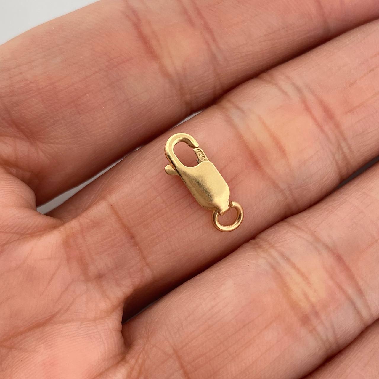 Broche 0.6 g Oro Amarillo 18K