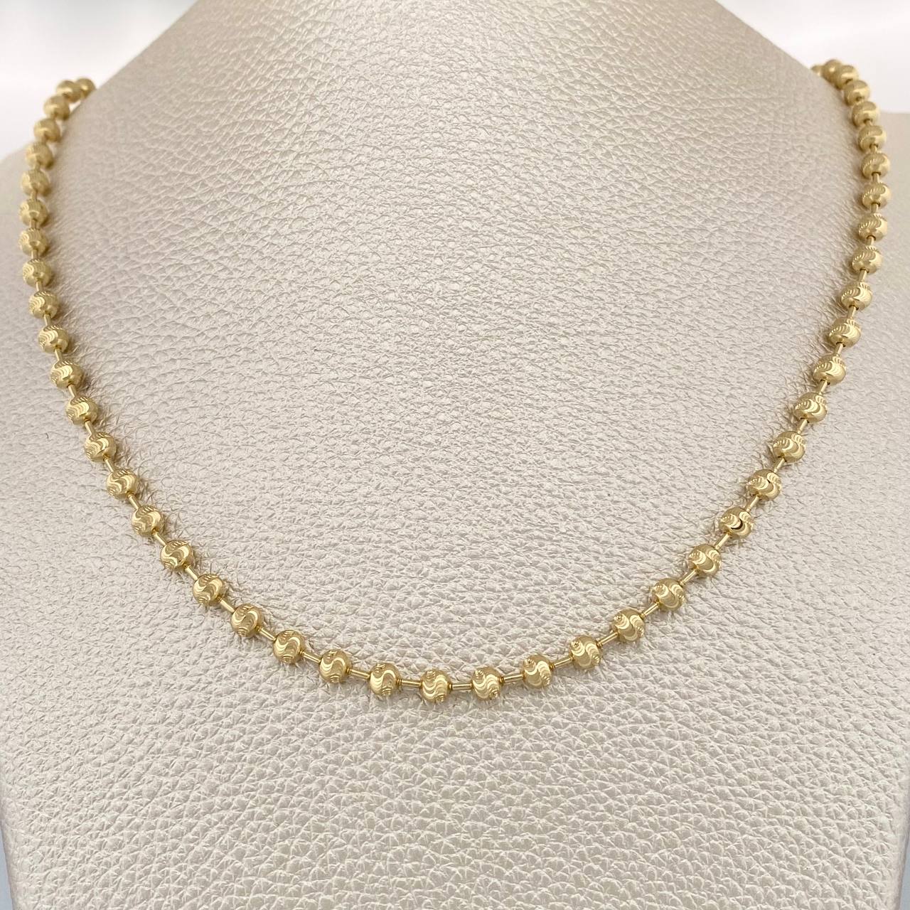 Cadena Media Luna 17.6gr / 24 1/2 in / 4mm Oro Amarillo +4 18K $