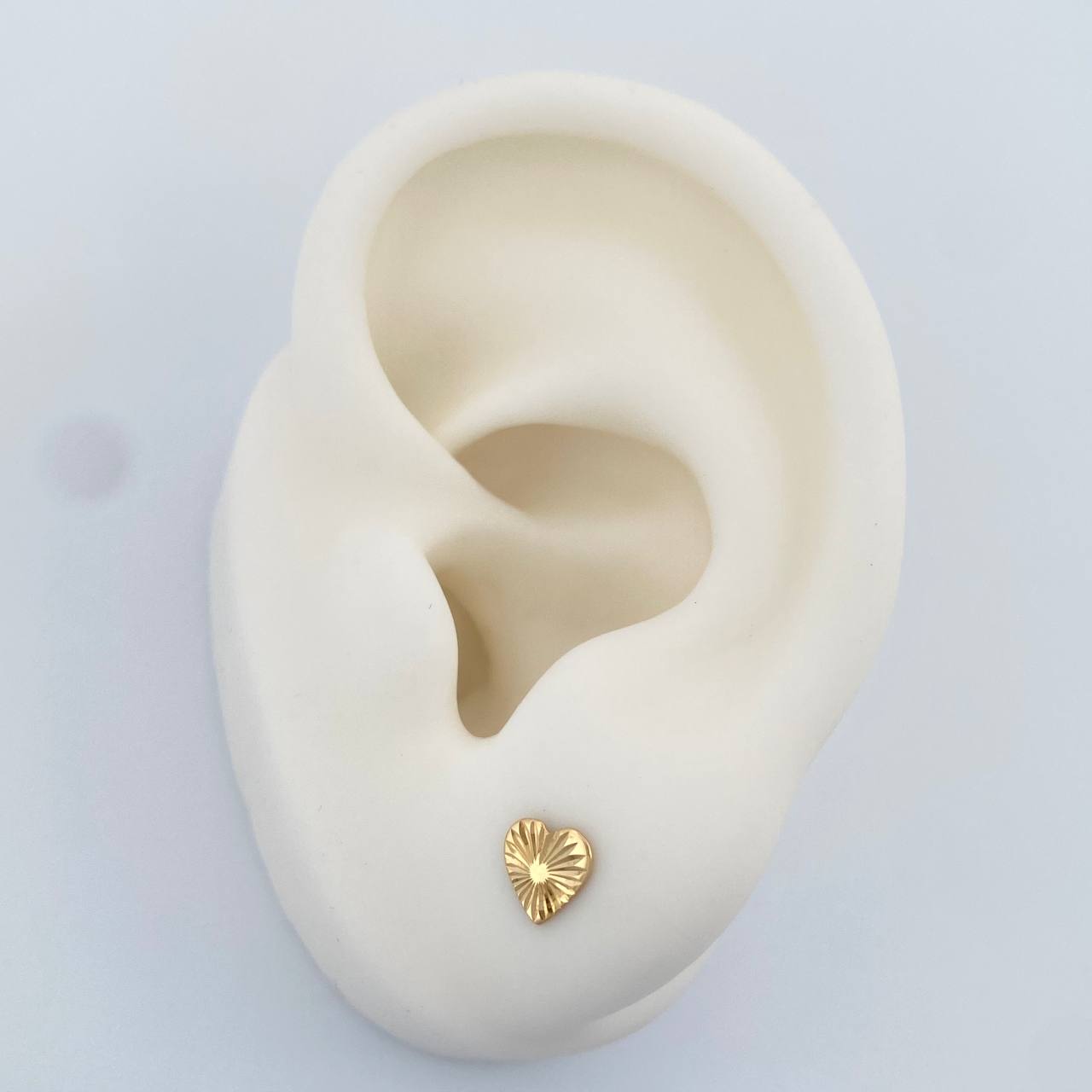 Topos Corazon 0.7gr / Oro Amarillo 18K &