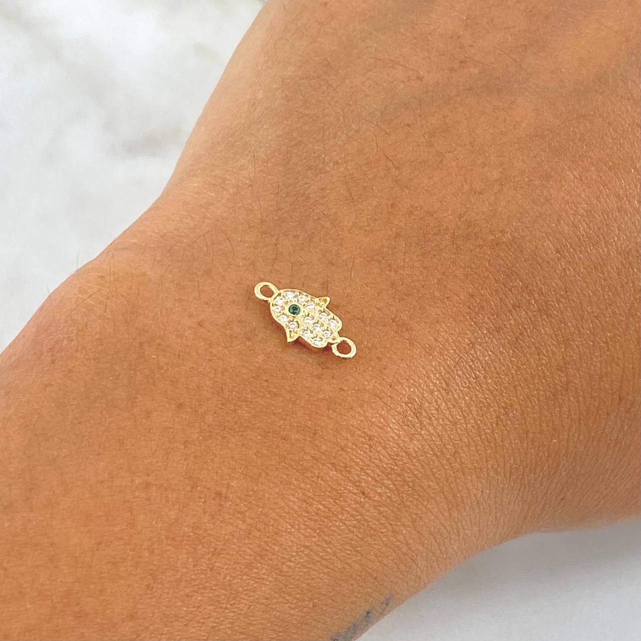 Charm Hamsa Hand 0.55gr / 1.4cm / White Zircons And 18K Yellow Gold Green