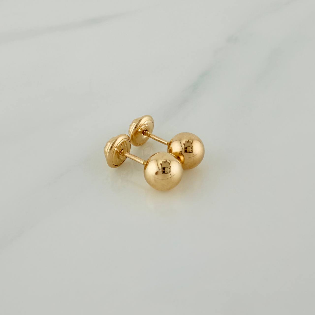Topos Bola Lisa 0.75 g / in / 6 mm Oro Amarillo 18K