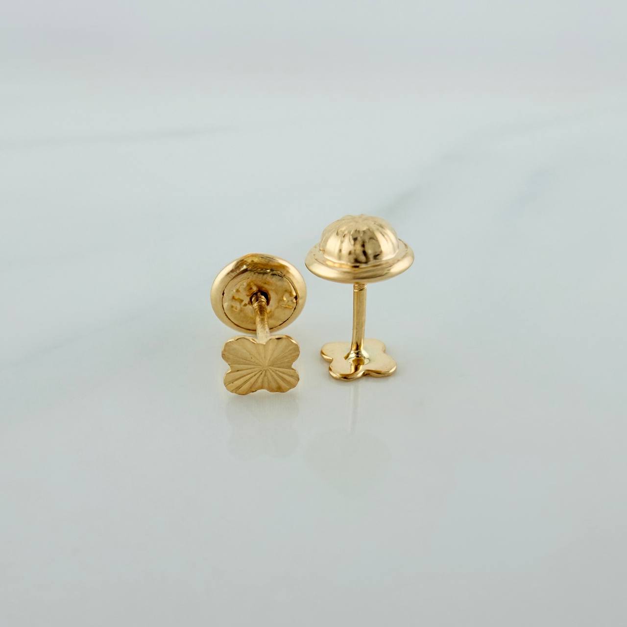 Topos Trebol 0.55gr / 3.95mm Oro Amarillo 18K &