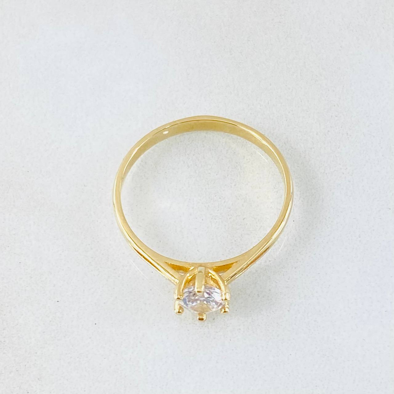 Anillo Solitario Cetro 1.5gr / T5 3/4 / Oro Amarillo 18K ©