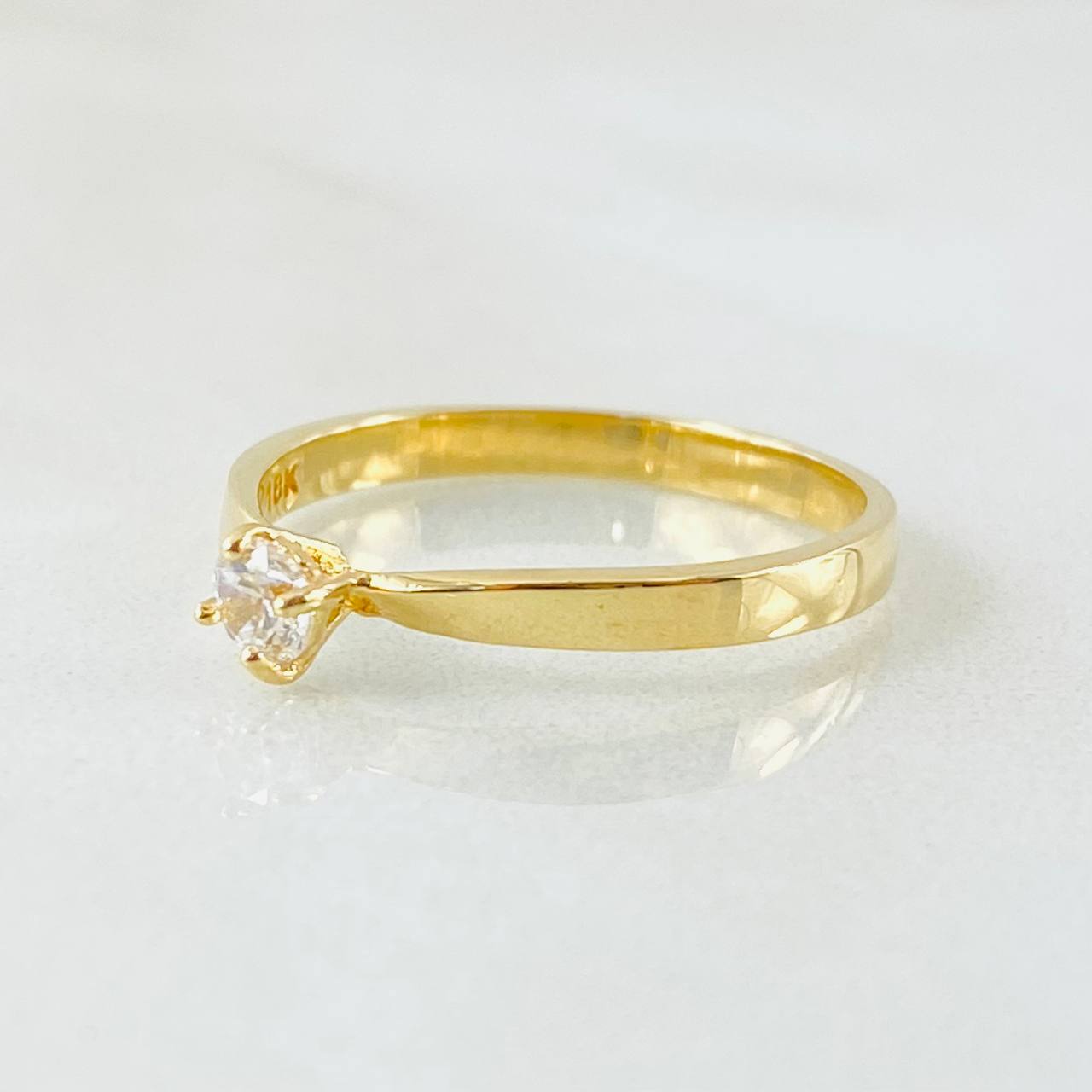 Anillo Solitario Liso 2.05gr / T6 3/4 / Oro Amarillo 18K ©