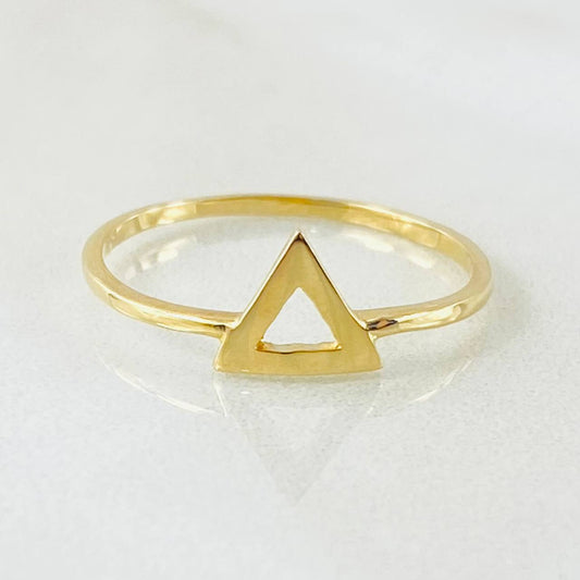 Anillo Silueta Triangulo 1gr / T6 1/2 / Oro Amarillo 18K ©