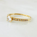 Dense Solitaire Ring 1.3gr / Size 6 / 18K Gold