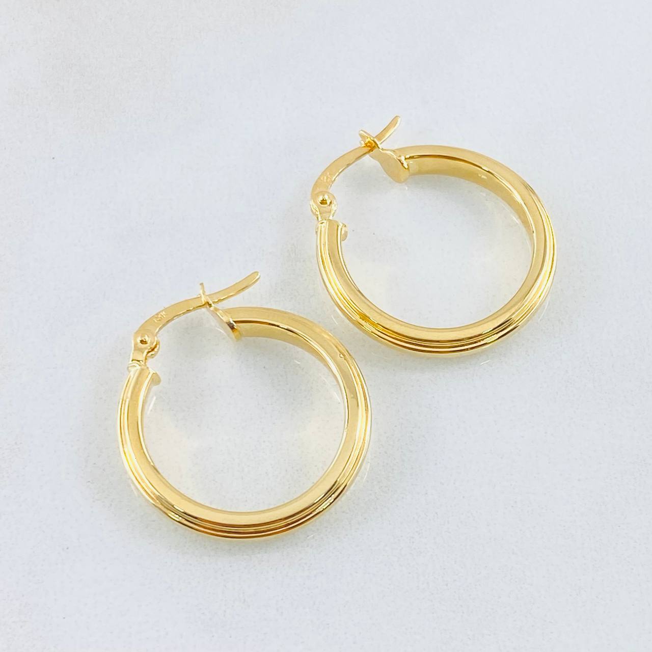 Manu Hoop Earrings 2.05gr / 1in / 18K Gold