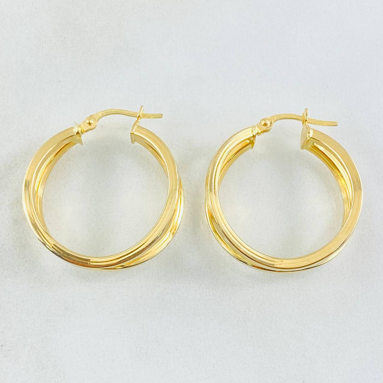 Juani Hoop Earrings 2.95gr / 1in / 18K Gold