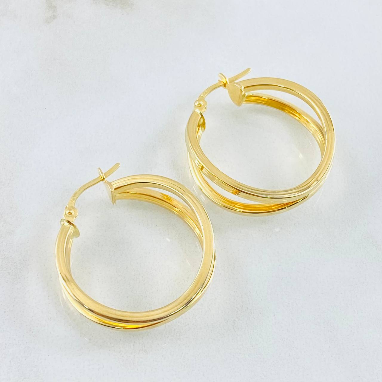 Juani Hoop Earrings 2.95gr / 1in / 18K Gold