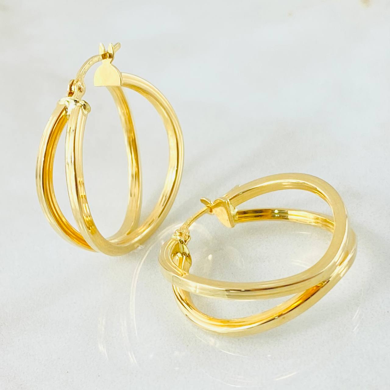 Juani Hoop Earrings 2.95gr / 1in / 18K Gold
