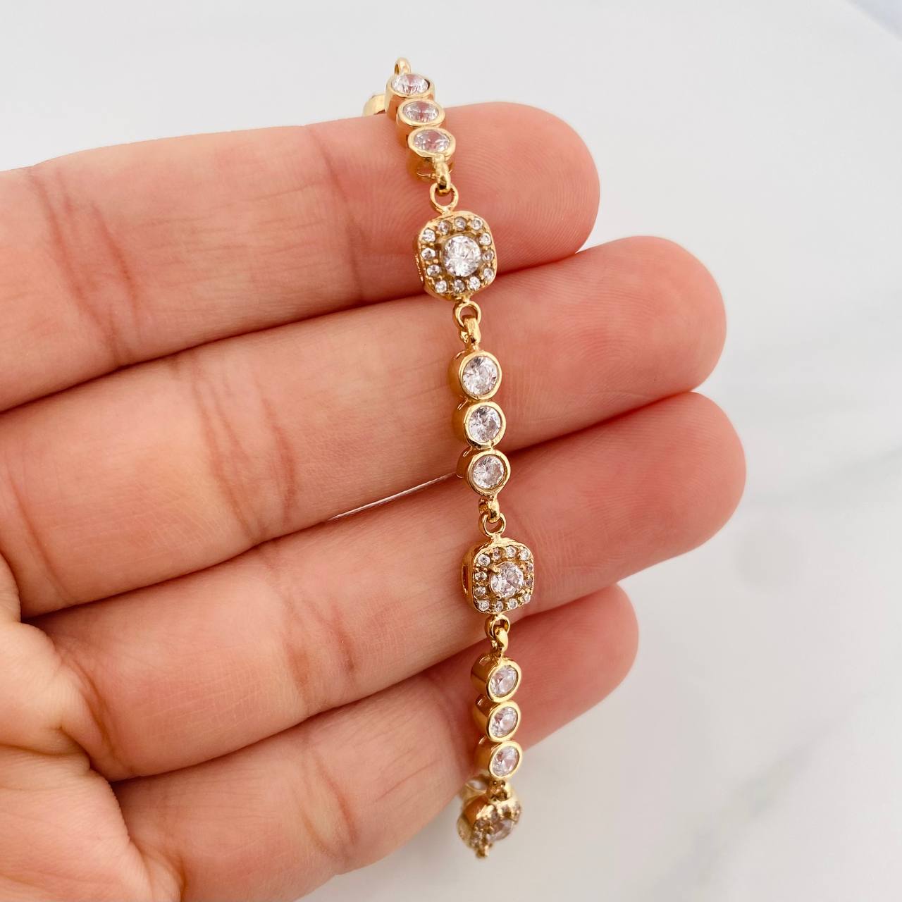 Pulso Tennis Halo 10 g / 7 3/4 in / 6.4 mm Oro Amarillo 18K