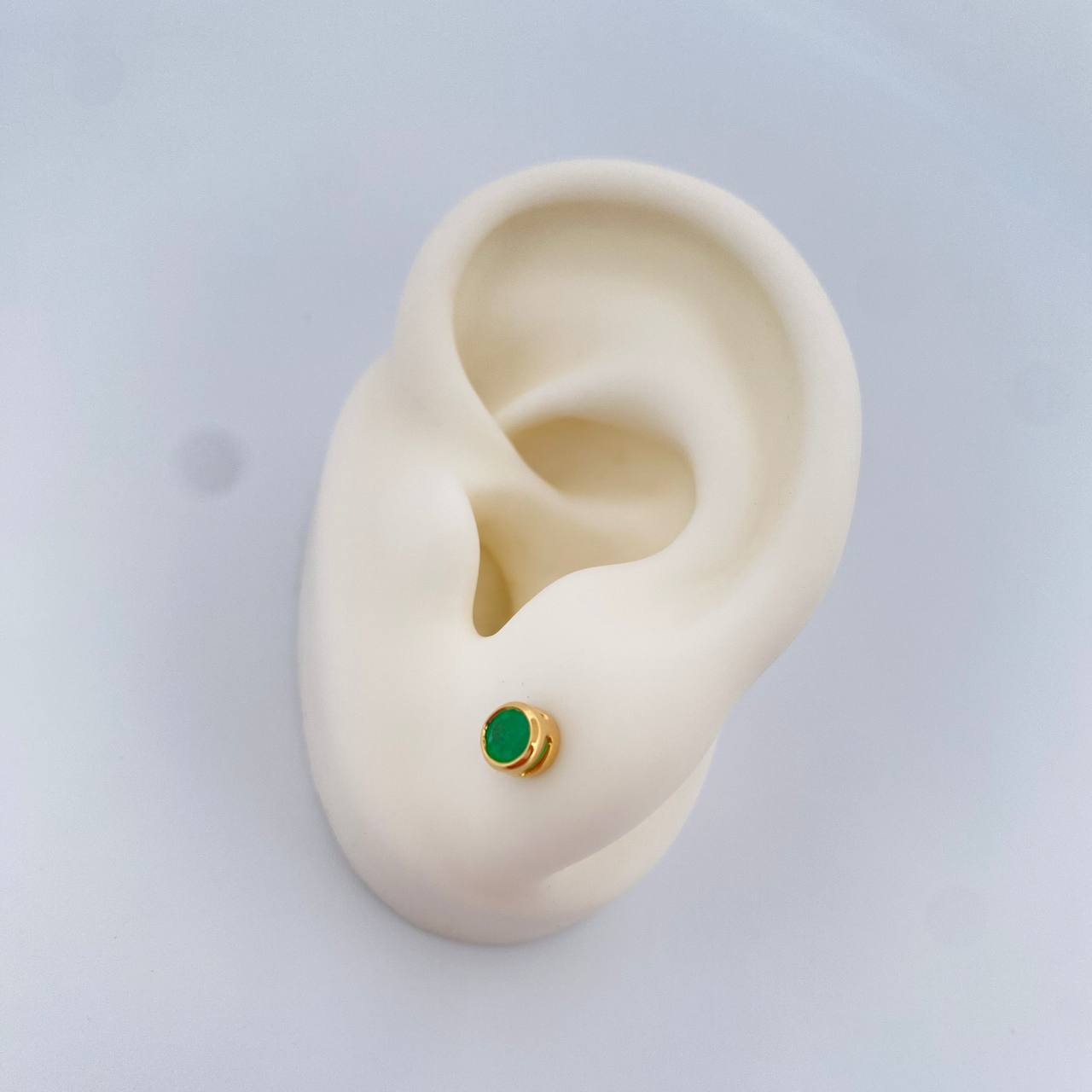 Topos Disel Esmeralda 1.1gr / Oro Amarillo 18K &