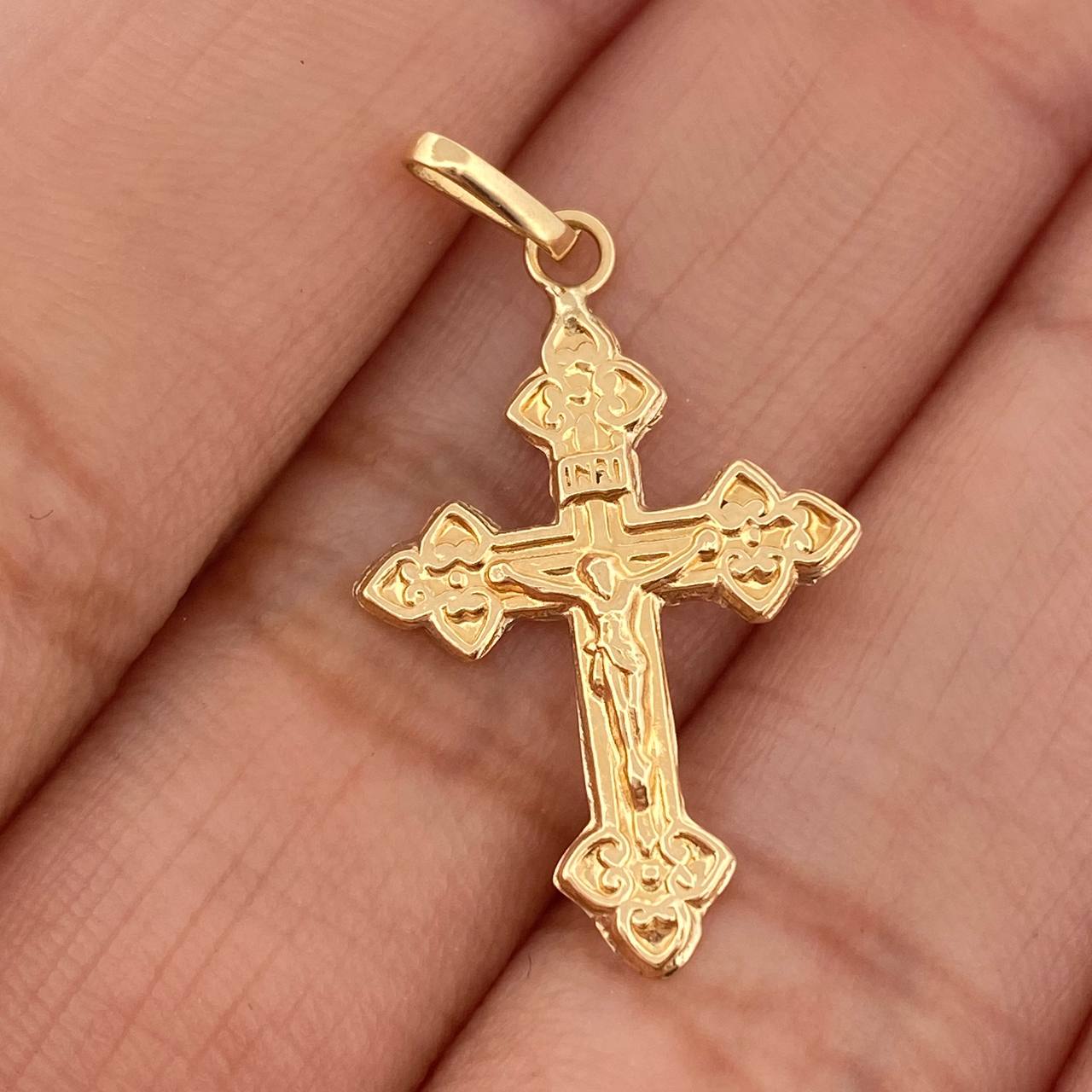 Dije Cruz Cristo 0.85gr / Oro Amarillo 18K &
