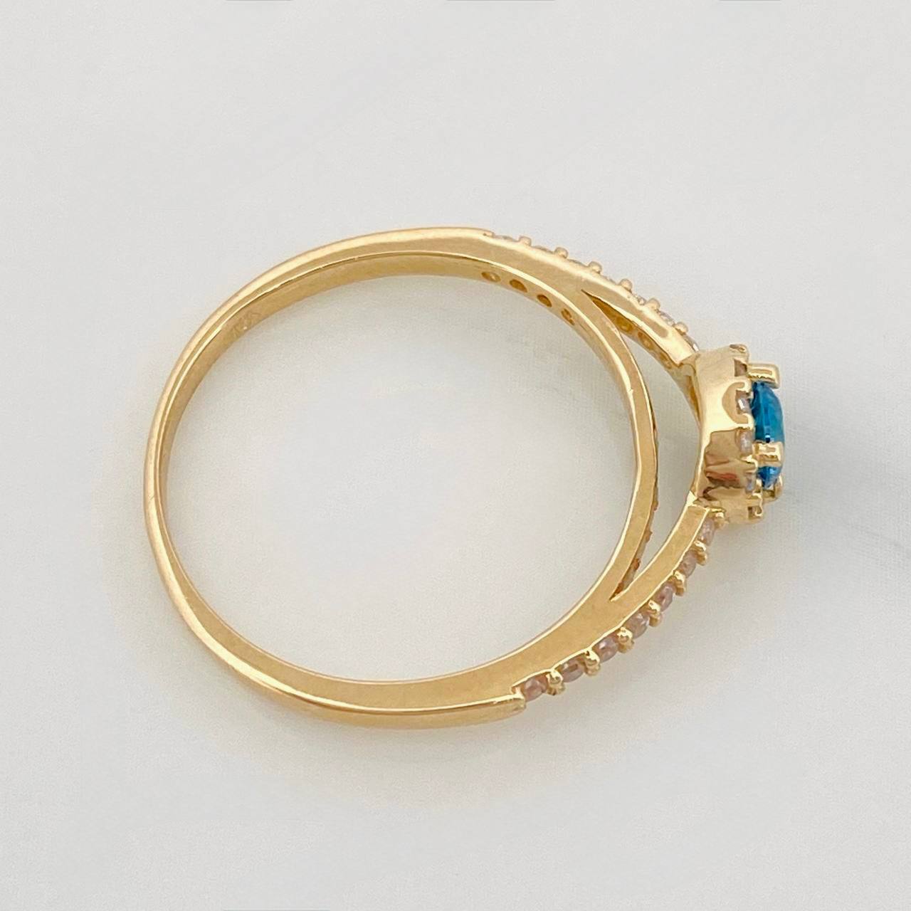 Anillo Halo Cicular 2.3 g / T7 Oro Amarillo 18K