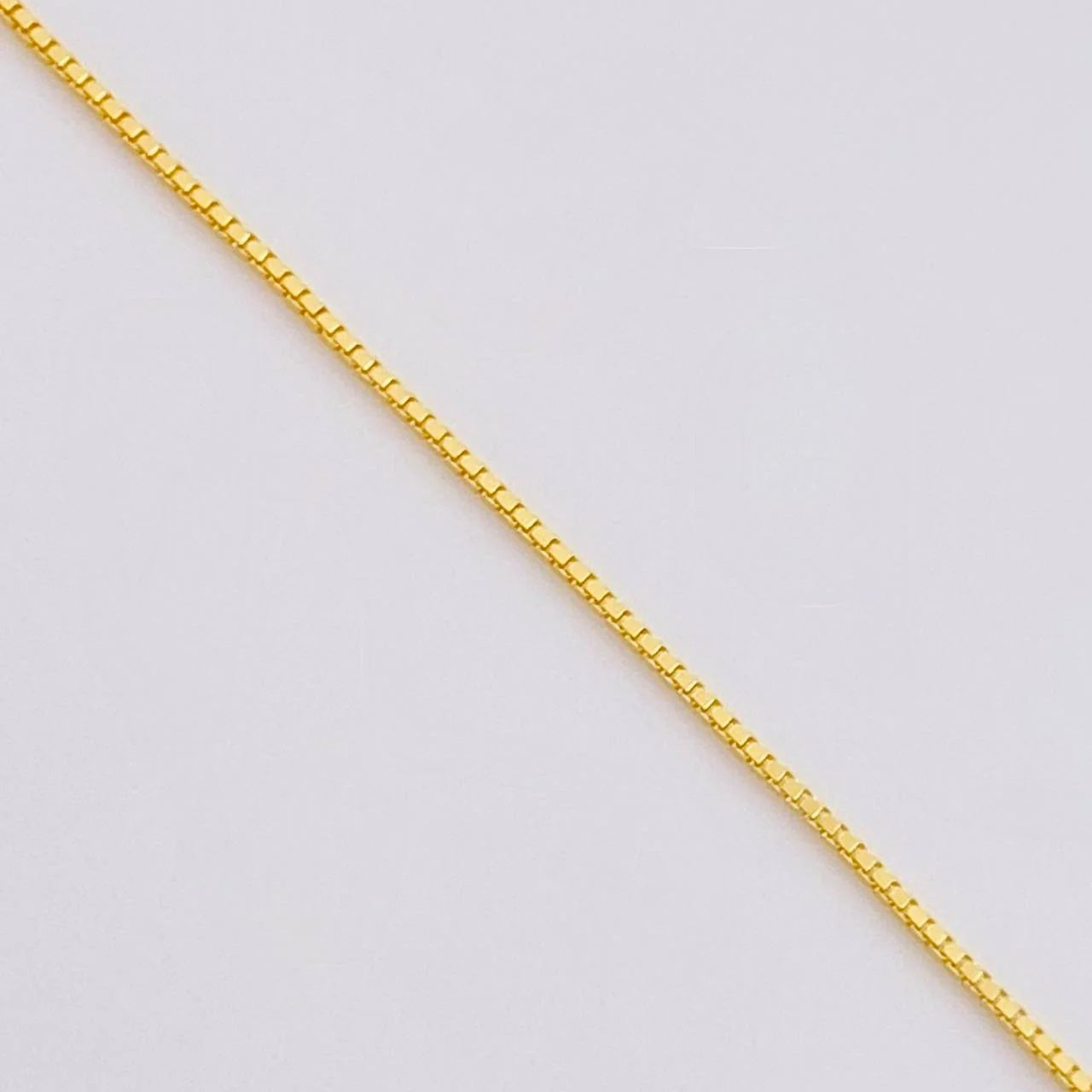 Cadena Veneciana 1.2g / 18 in / 0.7mm Oro Amarillo 18K