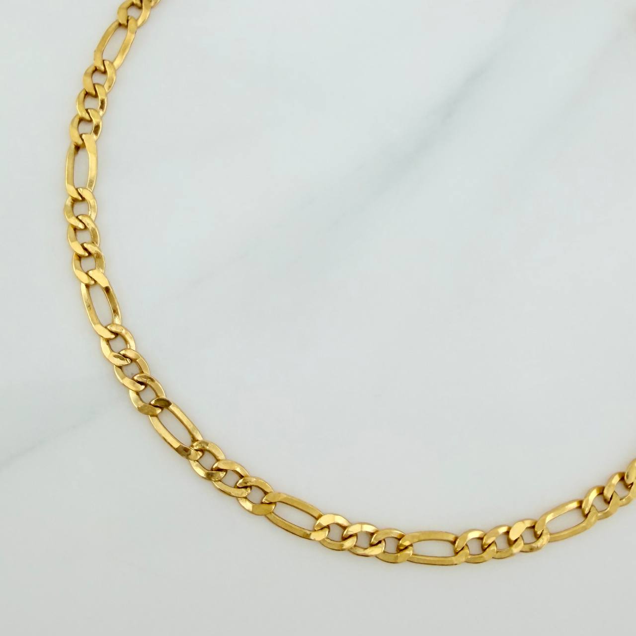 Pulso Figaro 2.15 g / 7 1/4 in / 3.28 mm Oro Amarillo 18K