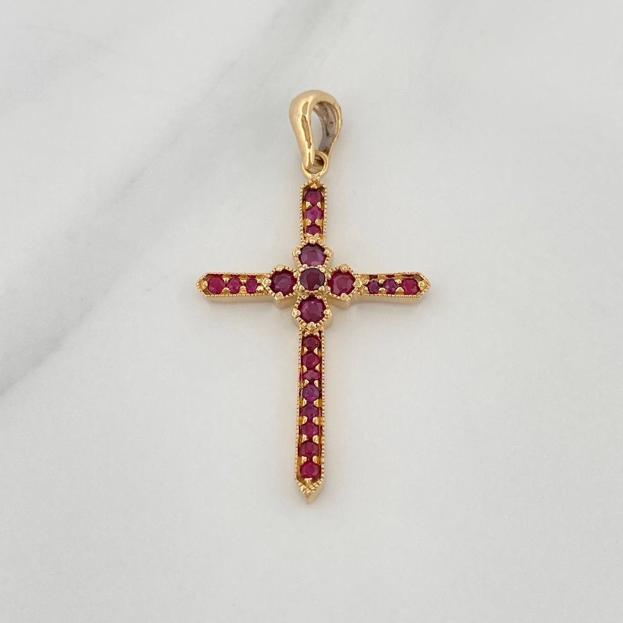 Pendant Cross Rubies 74Pts 2.3 g / 1 1/2 in Yellow Gold 18K