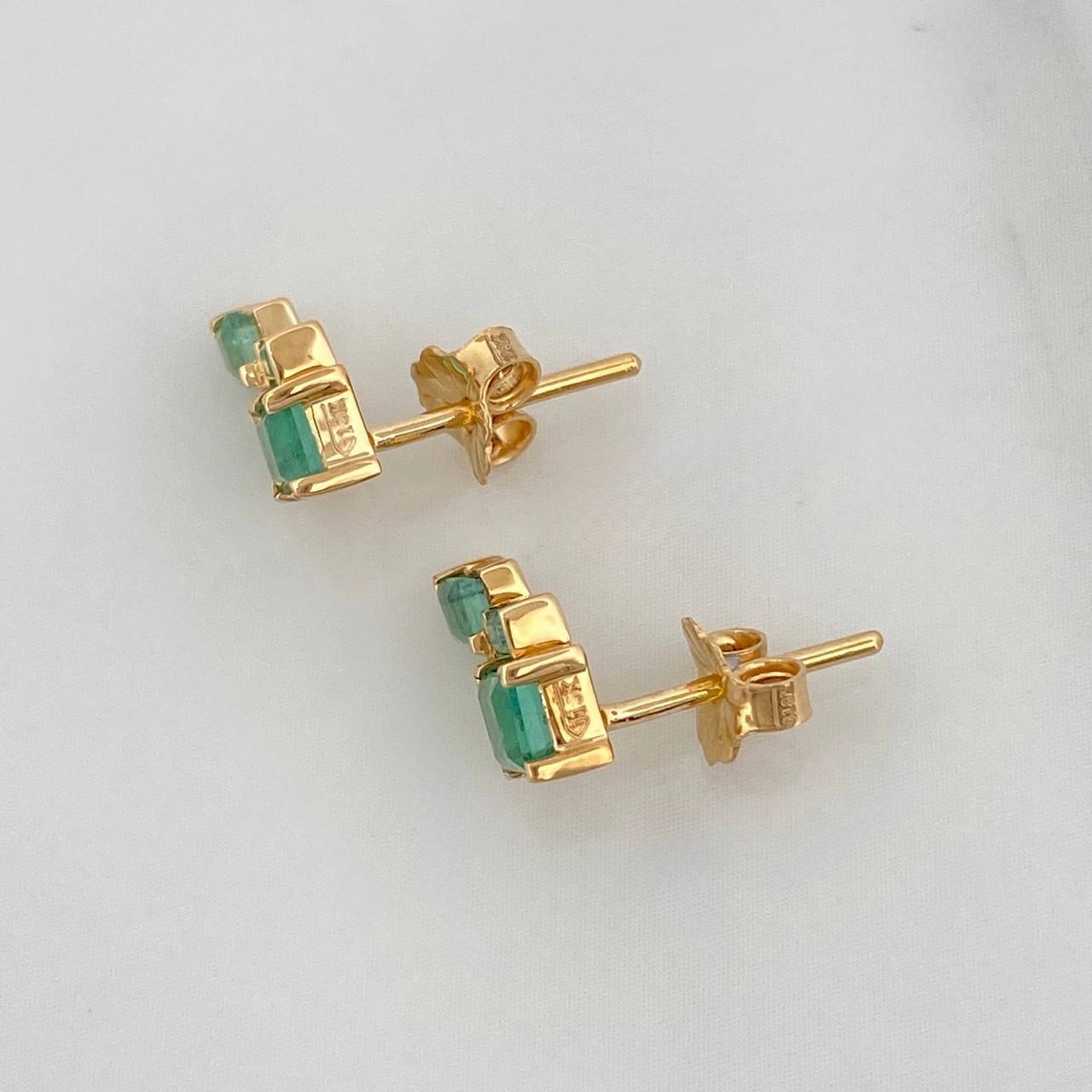 Topos Destello Esmeraldas 73Pts 1.8 g / in / 5.8 mm Oro Amarillo 18K