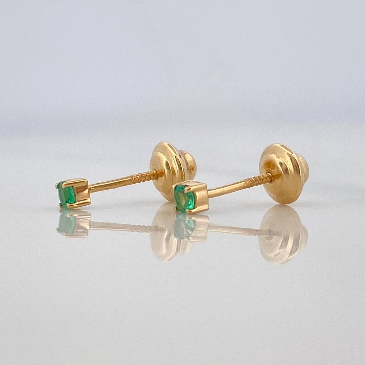 Stud Earrings Four Prongs Emeralds 07Pts 0.55 g / in / 1.65 mm Yellow Gold 18K