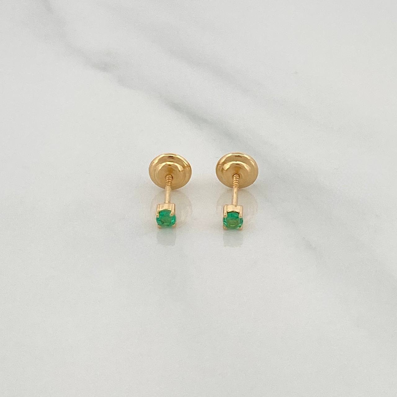 Stud Earrings Four Prongs Emeralds 07Pts 0.55 g / in / 1.65 mm Yellow Gold 18K