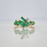 Anillo Figuras Esmeraldas 76Pts Diamante 04Pts 2.8 g / T6 Oro Amarillo 18K