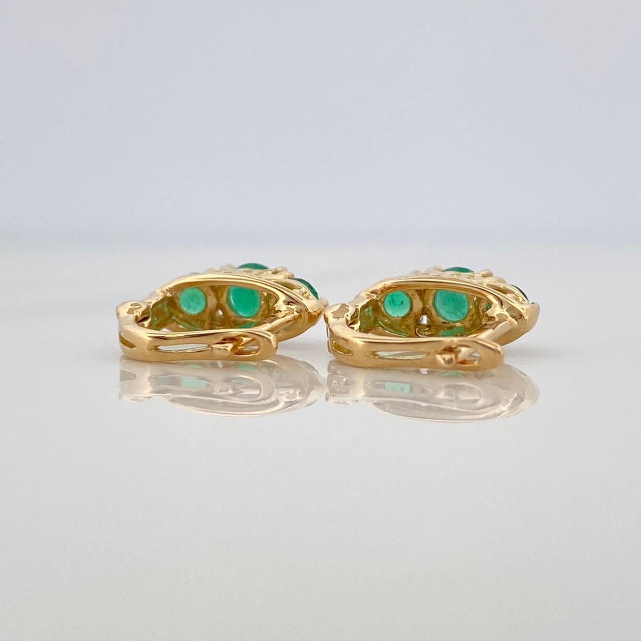 Candongas Trono Esmeralda 71Pts 2.65 g / 1/2 in Oro Amarillo 18K