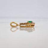 Dije Llave Esmeralda 11Pts Diamantes 07Pts 0.8 g / 3/4 in  Dos Oros Amarillo Blanco 18K