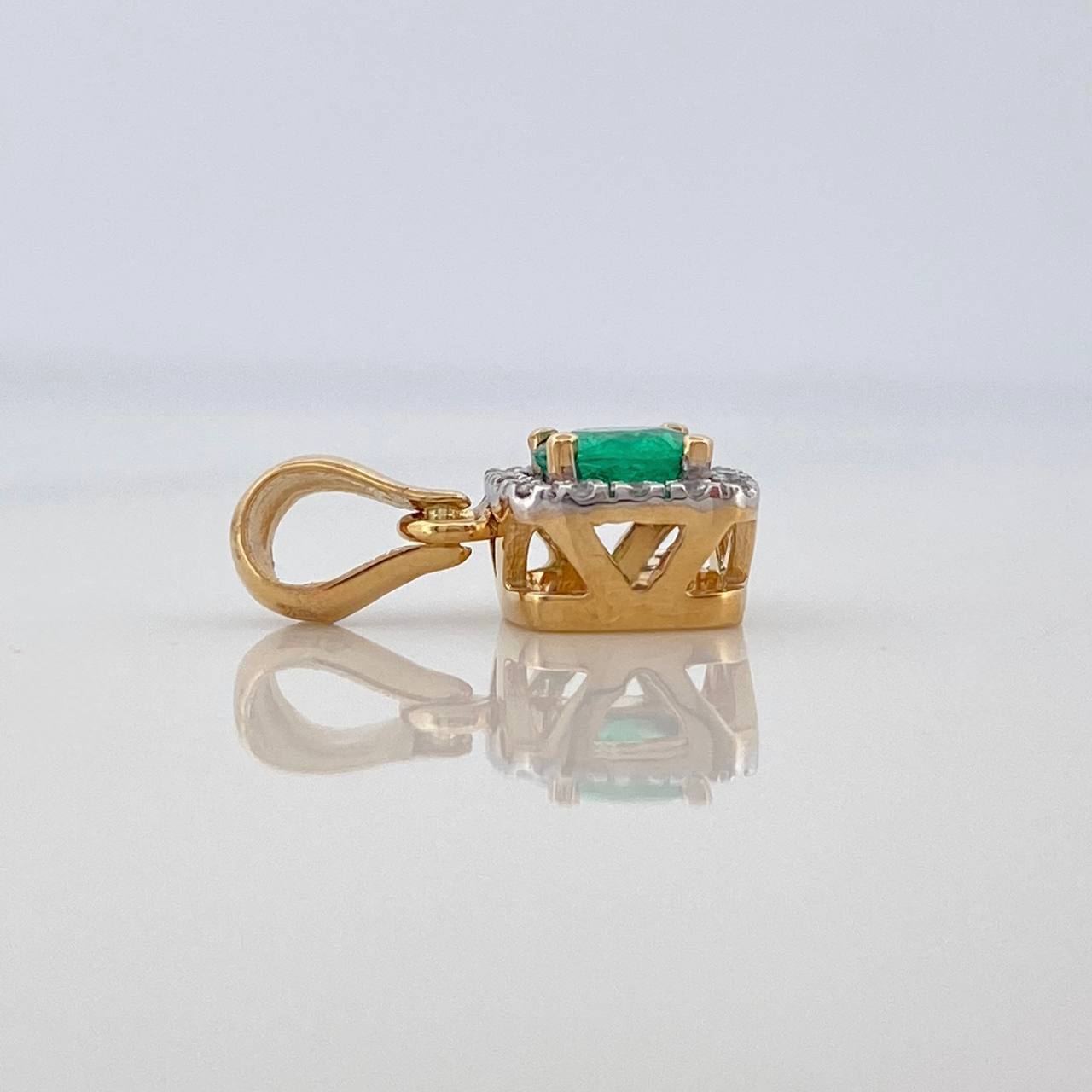 Square Halo Pendant Emerald 31Pts 16 Diamonds 10Pts 1.15 g / 1/2 in Two Yellow White Golds 18K