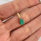 Pendant Emerald Tear 88Pts 0.9 g / 3/4 in Yellow Gold 18K