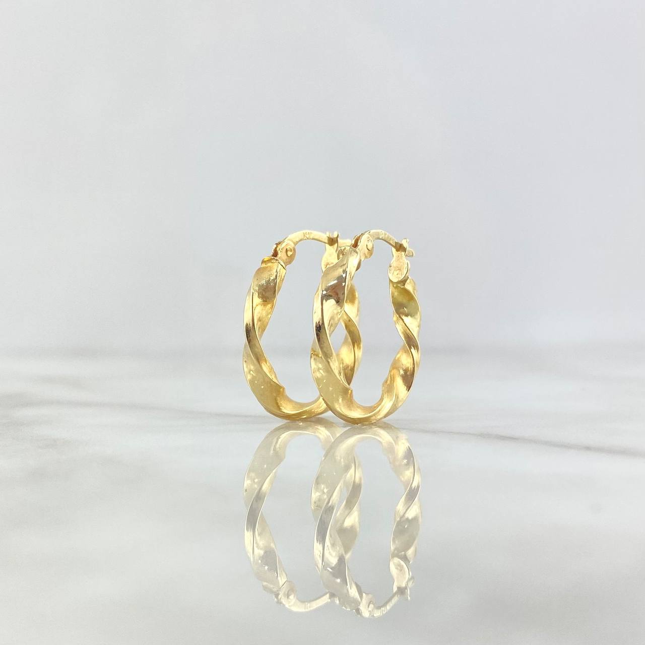 Candongas Nico 2.7gr / 2.1cm / Lisas Oro Amarillo