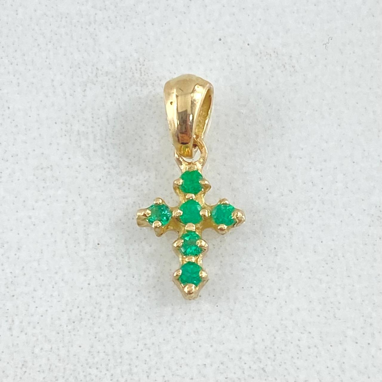 Pendant Dotted Cross Emeralds 12pts 0.5gr / 1.4cm / 0.6in / 18K Gold ©