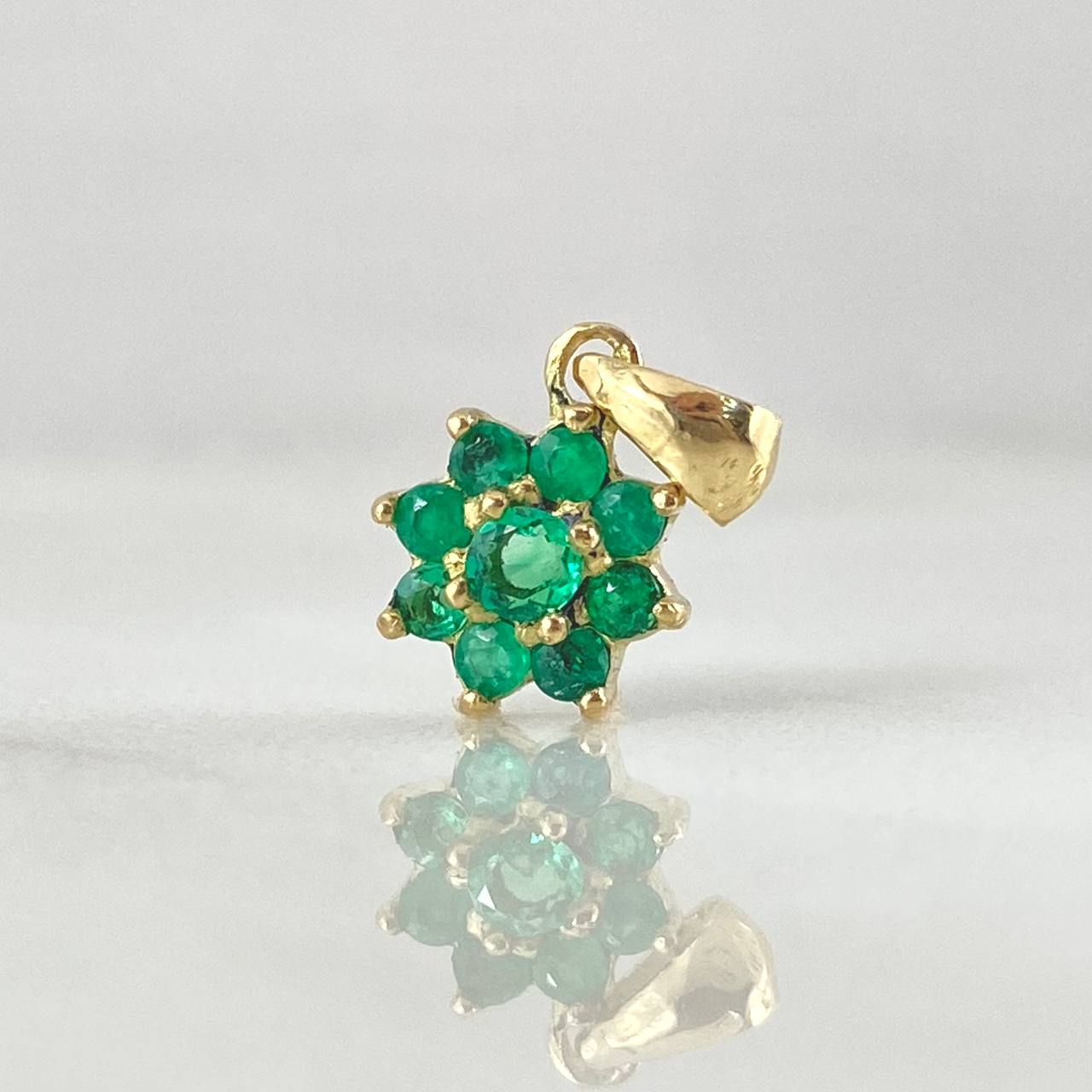 Pendant Emeralds 24pts 0.95gr / 1.3cm / 0.5in / 18K Gold ©