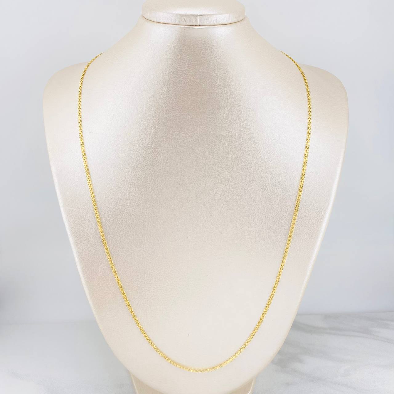 Cadena China 5.8g / 24 in / 2.1mm Oro Amarillo 18K