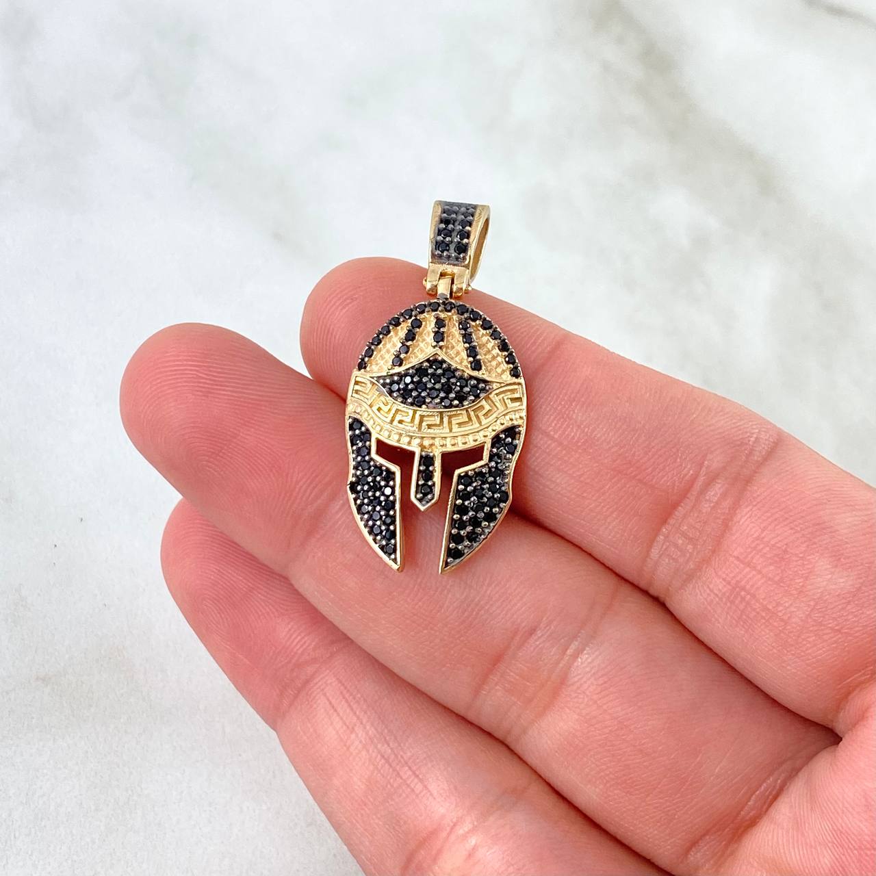 Pendant Spartan Helmet 4.8gr / 3.5cm / Black Zircons Two Yellow White Golds