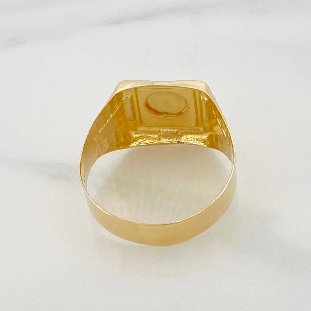 Faith Signet Ring 3.25 g / Size 10 3/4 Yellow Gold 18K