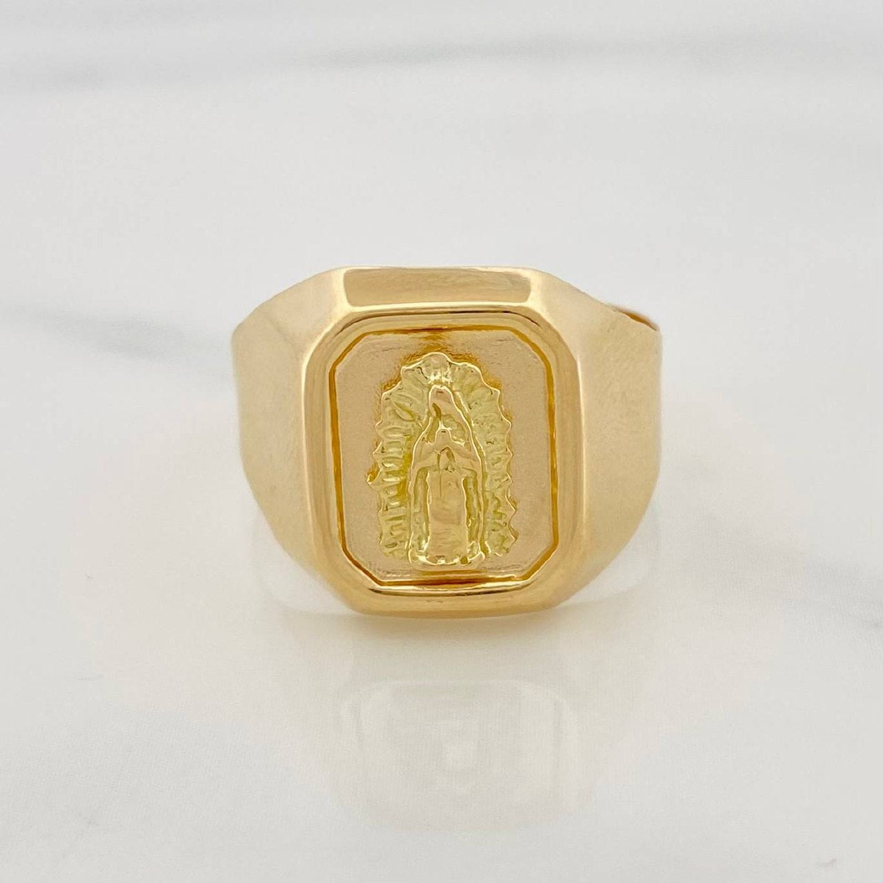 Virgin of Guadalupe Ring 3.45 g / Size 9 1/4 Yellow Gold 18K