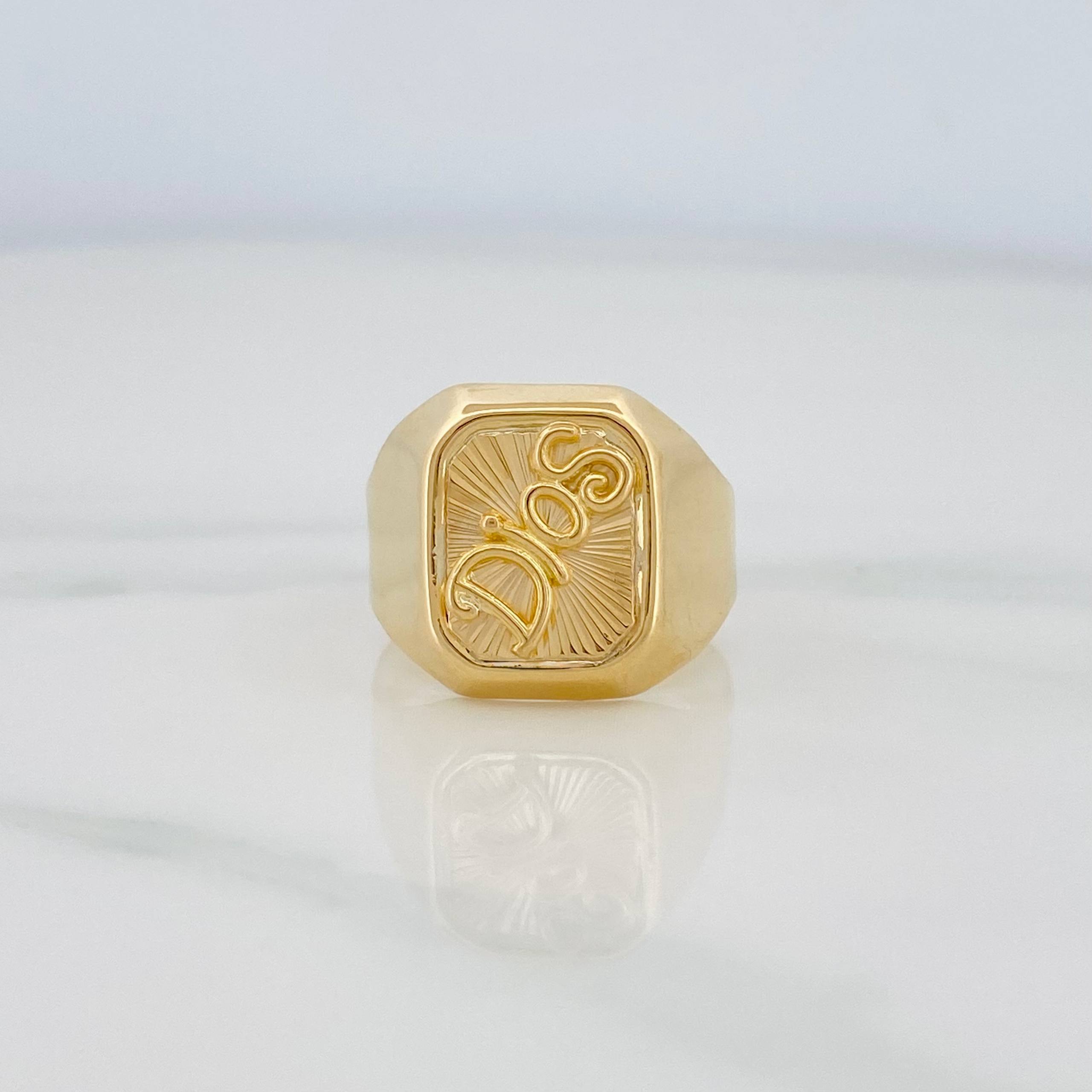 God Signet Ring 3.45 g / Size 8 3/4 Yellow Gold 18K
