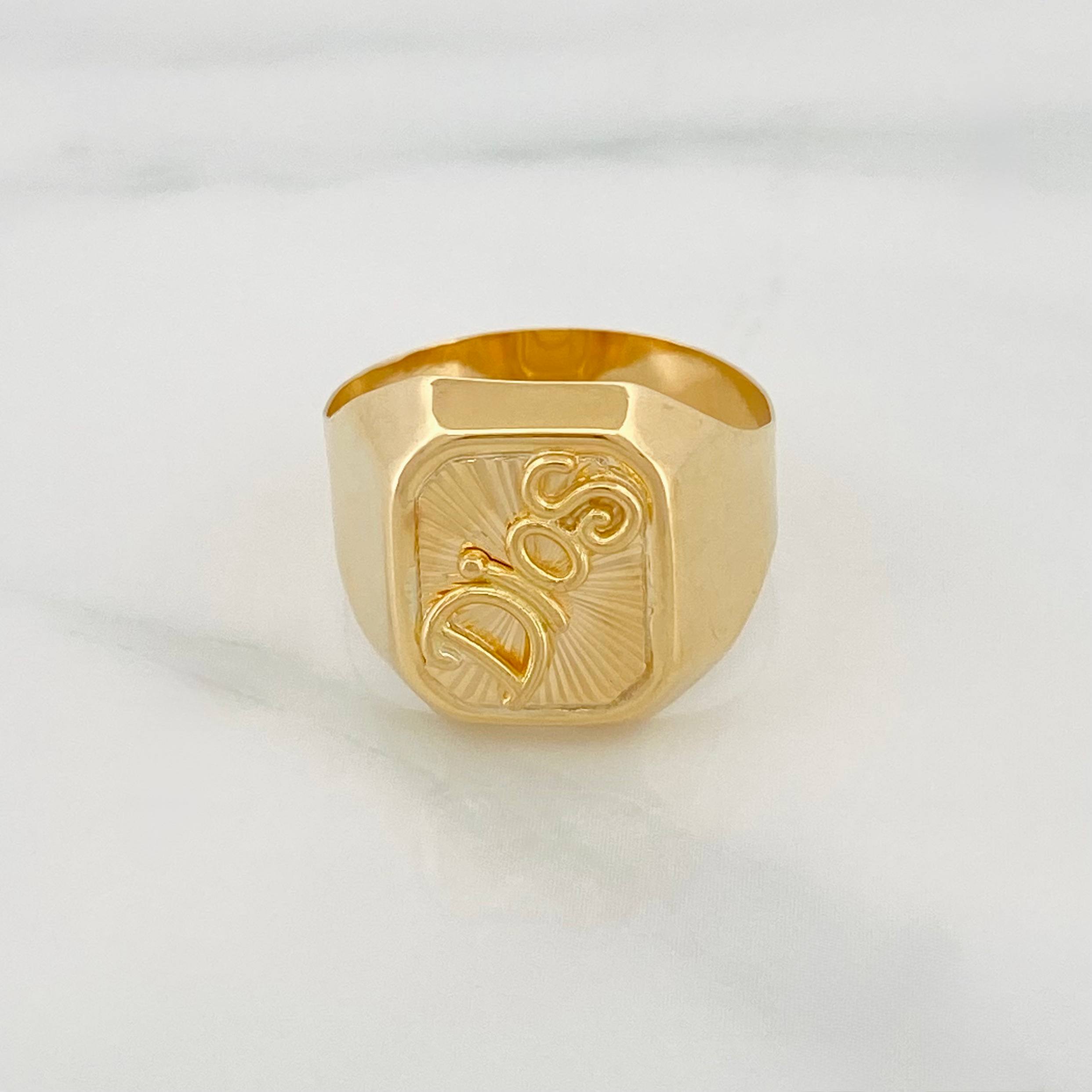 God Signet Ring 3.45 g / Size 8 3/4 Yellow Gold 18K