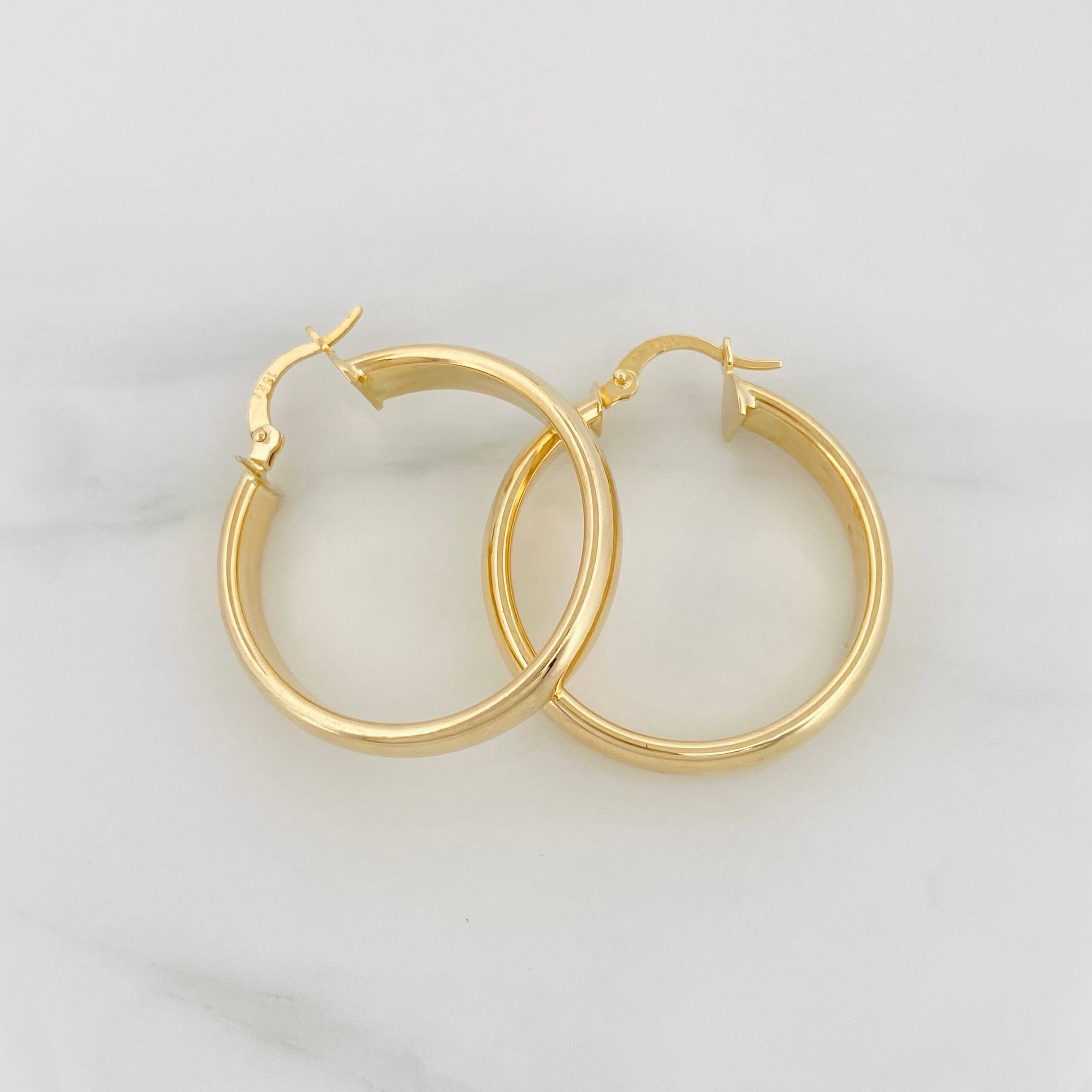 Candongas Gera 4.85 g / 1 1/4 in Oro Amarillo 18K