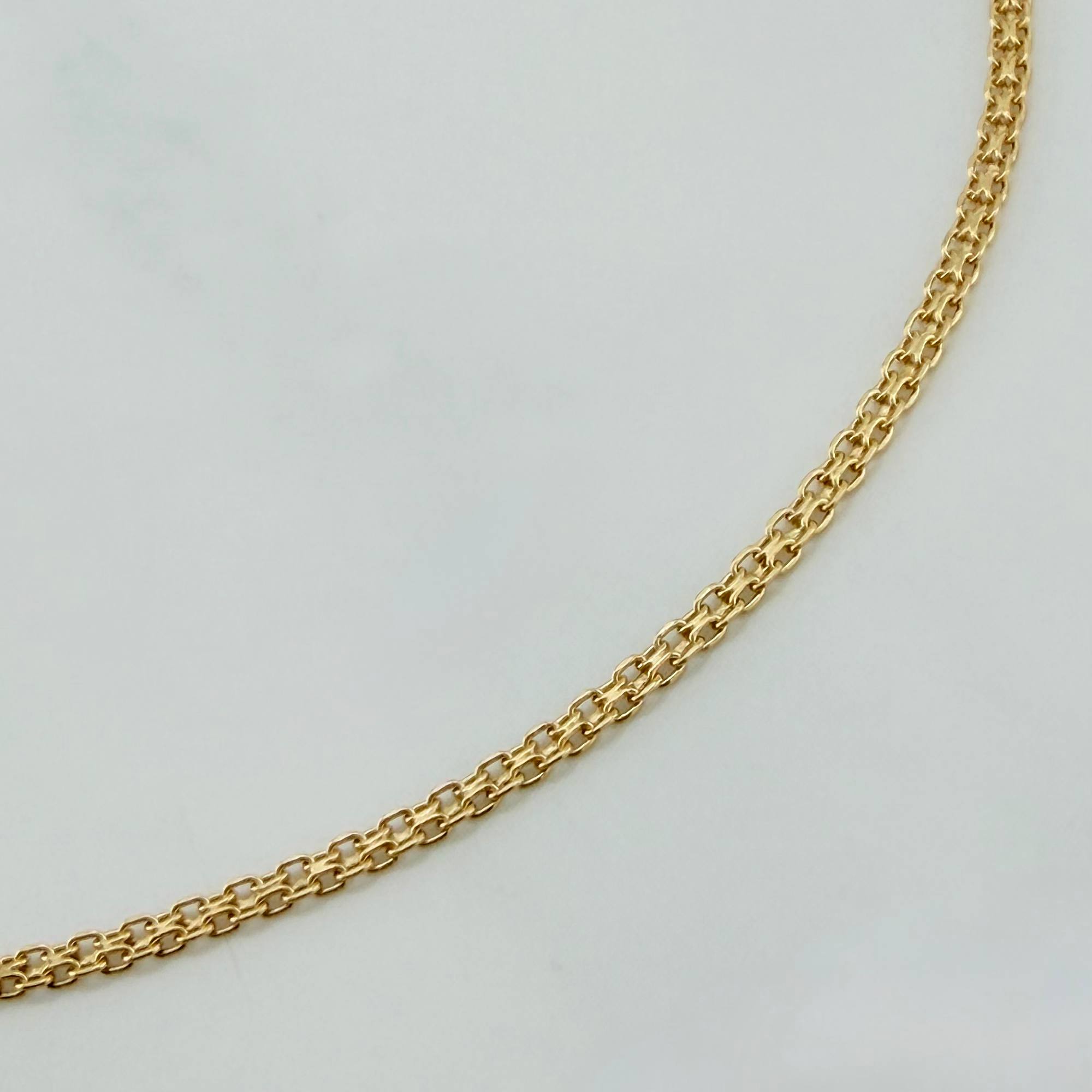 Pulso China 1.3 g / 7 1/2 in / 1.33 mm Oro Amarillo 18K
