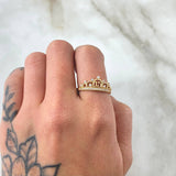 Crown Ring 15s 1.9gr / Size 4 1/4 / 18K Gold
