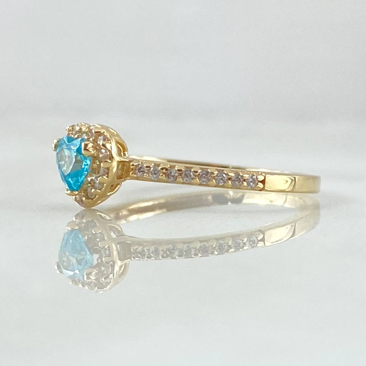 Heart Halo Solitaire Ring 1.75gr / Size 6 1/4 / 18K Gold