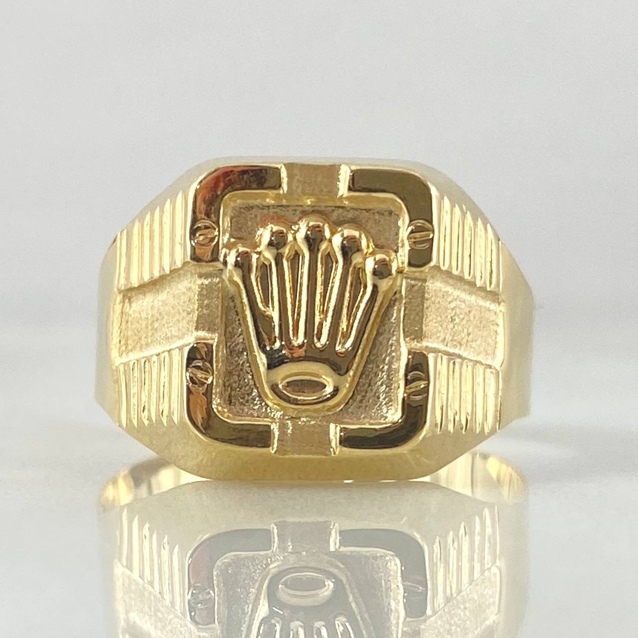 Cubicular Crown Ring 2.45gr / Size 9 3/4 / 18K Gold