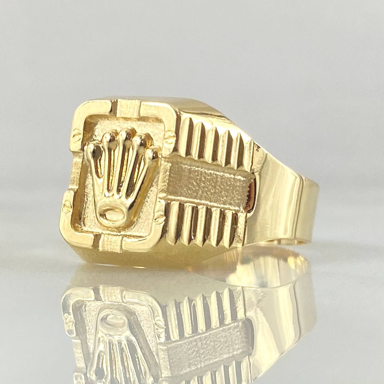 Cubicular Crown Ring 2.45gr / Size 9 3/4 / 18K Gold