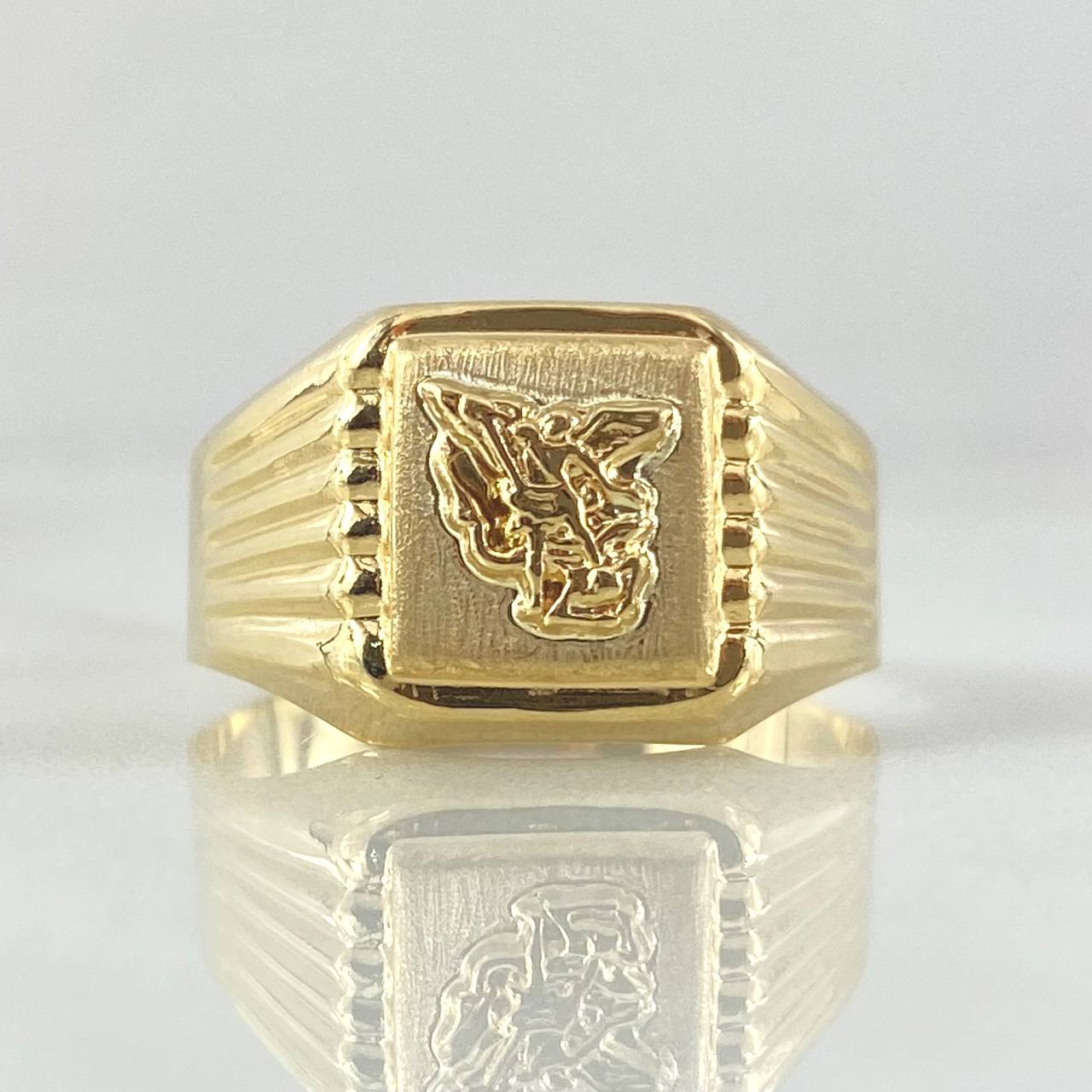 Anillo Rectangulo San Miguel Arcangel 1.75gr / T6 / Oro Amarillo 18K ©
