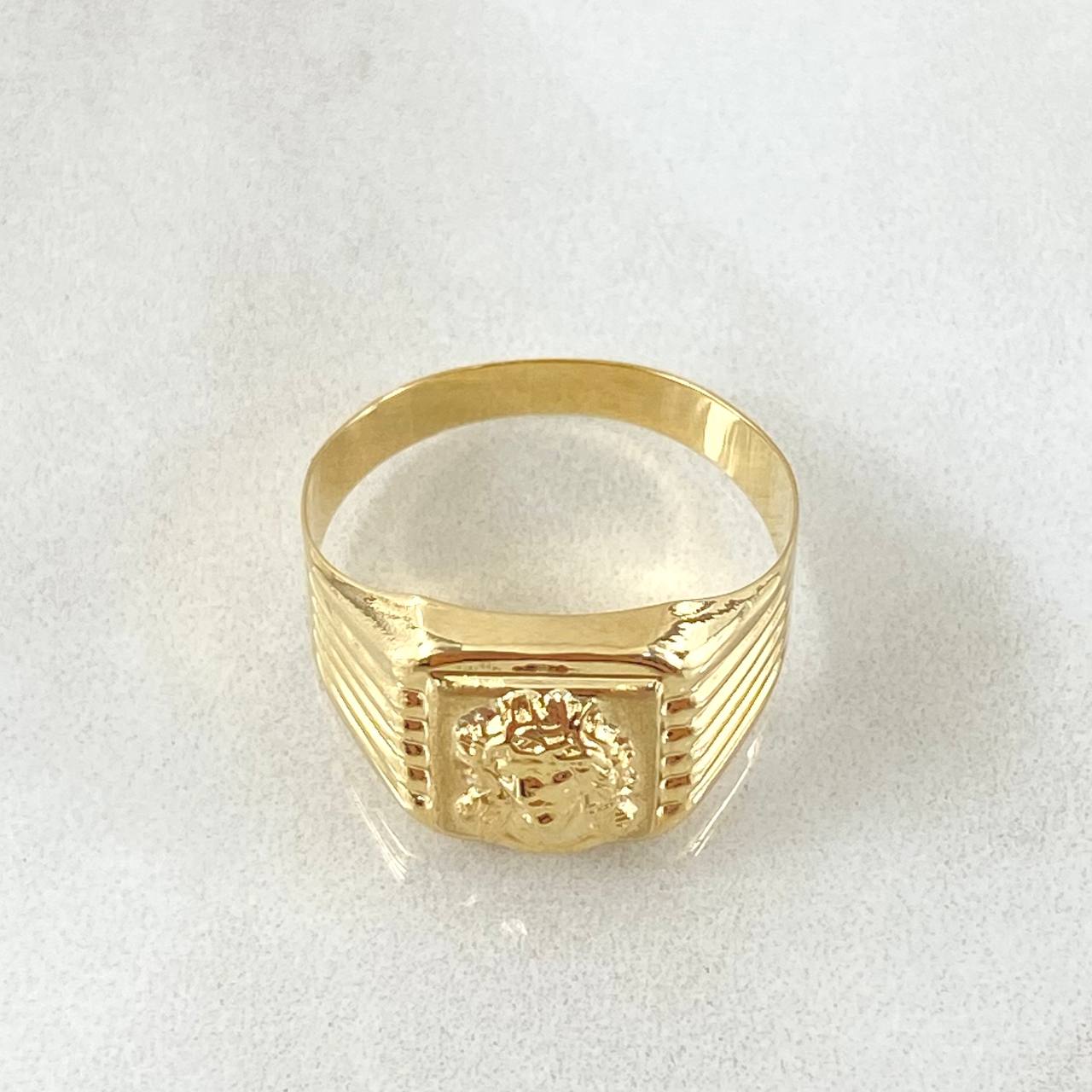 Jesus Frame Ring 1.9gr / Size 7 1/2 / 18K Gold