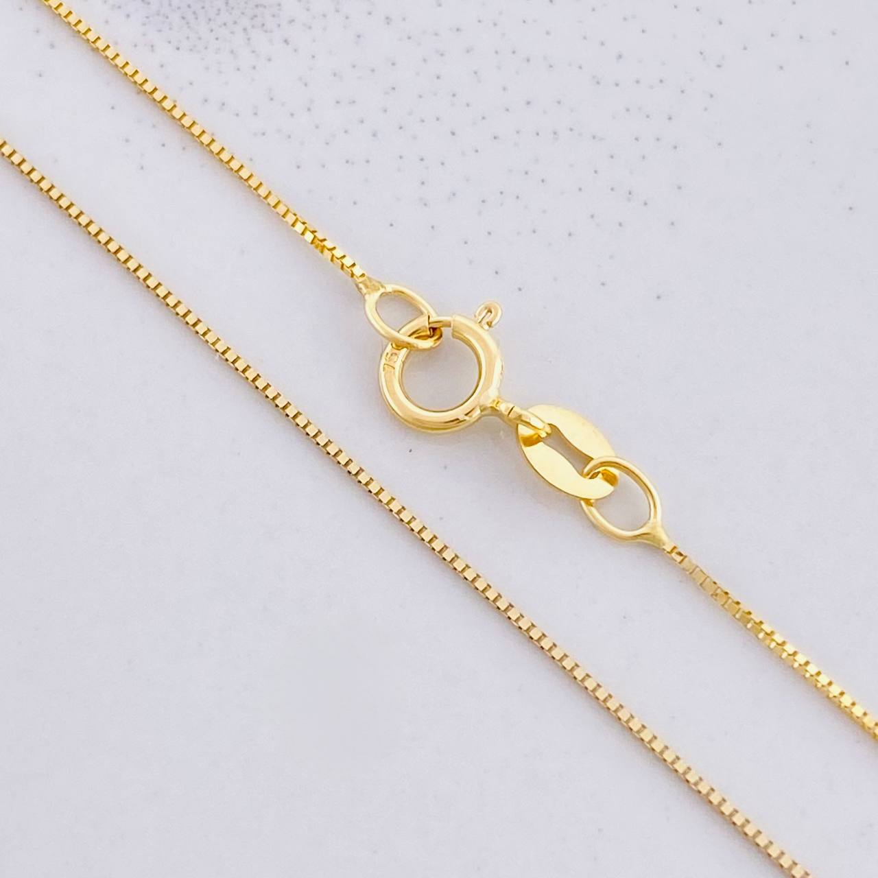 Cadena Veneciana 1.15g / 20 in / 0.9mm Oro Amarillo 18K